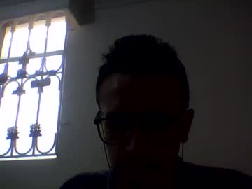 Reyfons Chaturbate stream image from December 10, 2025
