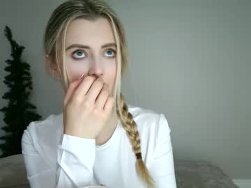 Lottielouclarke Chaturbate stream image from December 10, 2025