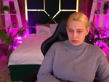 Blondymona Chaturbate stream image from December 10, 2025