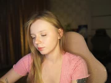 Holydumplings Chaturbate stream image from December 10, 2025