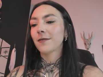 Juliet_Sourire Chaturbate stream image from December 10, 2025