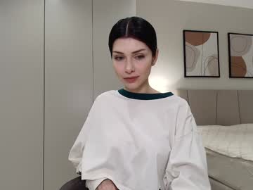 Milla_Bella Chaturbate stream image from December 10, 2025