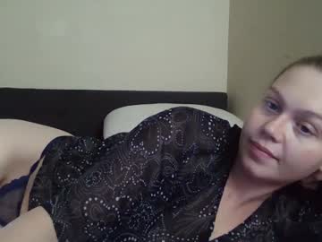 Moongoddess16 Chaturbate stream image from December 10, 2025
