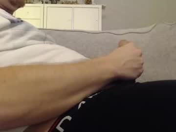Beejee88 Chaturbate stream image from December 10, 2025