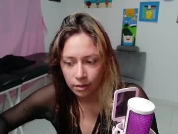 Hot_Mommymia Chaturbate stream image from December 10, 2025