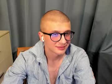 Mortywithlove Chaturbate stream image from December 10, 2025