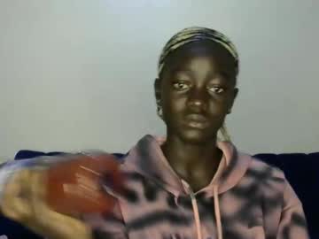 Petitte_Gyaal Chaturbate stream image from December 11, 2025