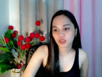 Hilarymolly Chaturbate stream image from December 11, 2025