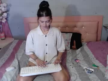 Sara_Jhons22 Chaturbate stream image from December 11, 2025