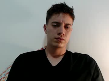 Elmono33 Chaturbate stream image from December 11, 2025