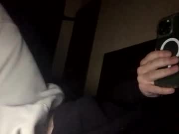 Kmed2000 Chaturbate stream image from December 11, 2025