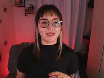 Sarah_Cuteeyes Chaturbate stream image from December 11, 2025