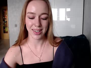 Nikki_Cuddle Chaturbate stream image from December 11, 2025