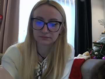 Lolly_Kaia Chaturbate stream image from December 11, 2025