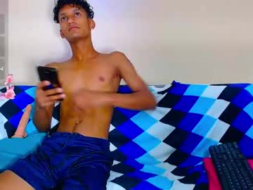 Latinvenz Chaturbate stream image from December 11, 2025