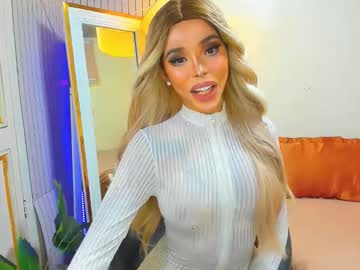 Sandra_Hornball Chaturbate stream image from December 11, 2025