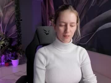 Sharonevansi Chaturbate stream image from December 11, 2025