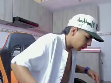 Antonycres Chaturbate stream image from December 11, 2025