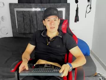 Kenai_Lavis Chaturbate stream image from December 11, 2025