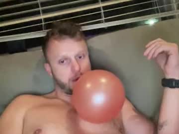 Lilasiansquirter stream image from December 11, 2025