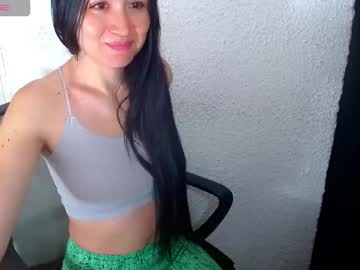 Emilymonroe20 Chaturbate stream image from December 11, 2025