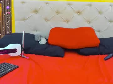 Mia_Collin_ Chaturbate stream image from December 11, 2025
