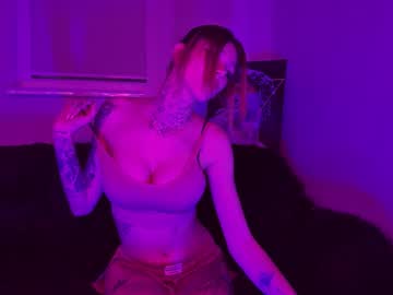 Katycherry_ Chaturbate stream image from December 11, 2025