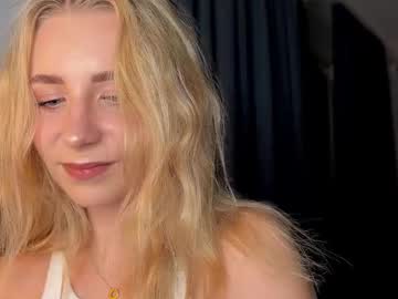Valeria_Shydreamer Chaturbate stream image from December 11, 2025