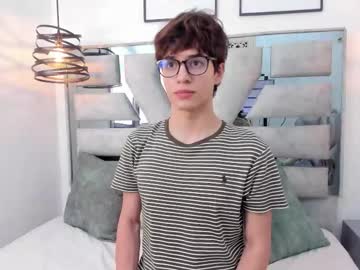Julian_Steward Chaturbate stream image from December 11, 2025