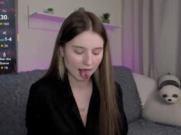 Lua__19 Chaturbate stream image from December 11, 2025