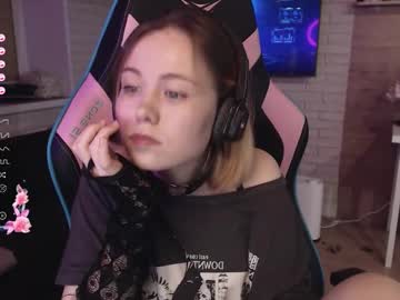 Lucy_Mirror Chaturbate stream image from December 11, 2025
