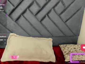 Kiara_Fox__ Chaturbate stream image from December 11, 2025