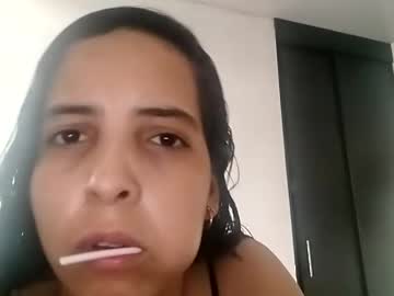 Cream26smg Chaturbate stream image from December 11, 2025