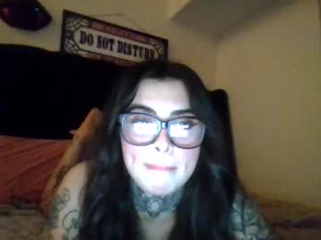 Ceceluv27 Chaturbate stream image from December 12, 2025
