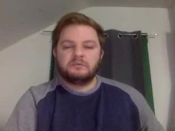 Mikeycenter Chaturbate stream image from December 12, 2025