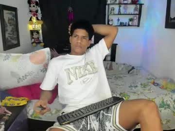 Juanbigcock21cm Chaturbate stream image from December 12, 2025
