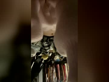 Kearianwat Chaturbate stream image from December 12, 2025