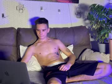 Kevin_Doo Chaturbate stream image from December 12, 2025