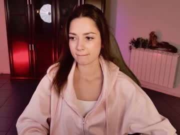 Kiravair Chaturbate stream image from December 12, 2025