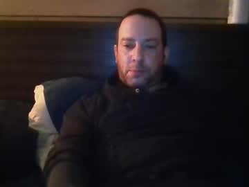 Rivards69 Chaturbate stream image from December 12, 2025
