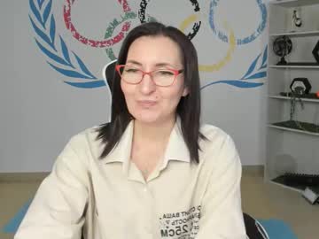 Unatera Chaturbate stream image from December 12, 2025