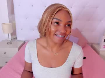 Isla_Scott Chaturbate stream image from December 12, 2025