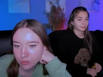 _Mila_Fire Chaturbate stream image from December 12, 2025