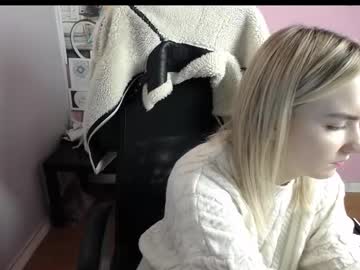 Viktoria_Lovely Chaturbate stream image from December 12, 2025