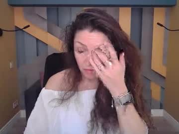 Ellalongs Chaturbate stream image from December 12, 2025