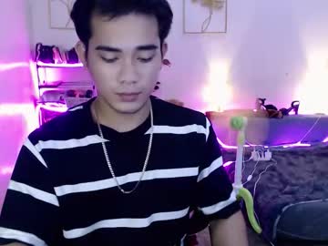 Urpinoy_Cummer Chaturbate stream image from December 12, 2025