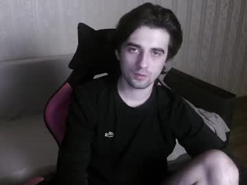 Hornymorni Chaturbate stream image from December 12, 2025