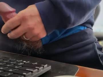 Catmandoo21001 Chaturbate stream image from December 12, 2025