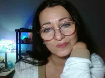 Ginaoneon Chaturbate stream image from December 12, 2025