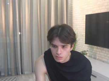 Vladaesthetics Chaturbate stream image from December 12, 2025
